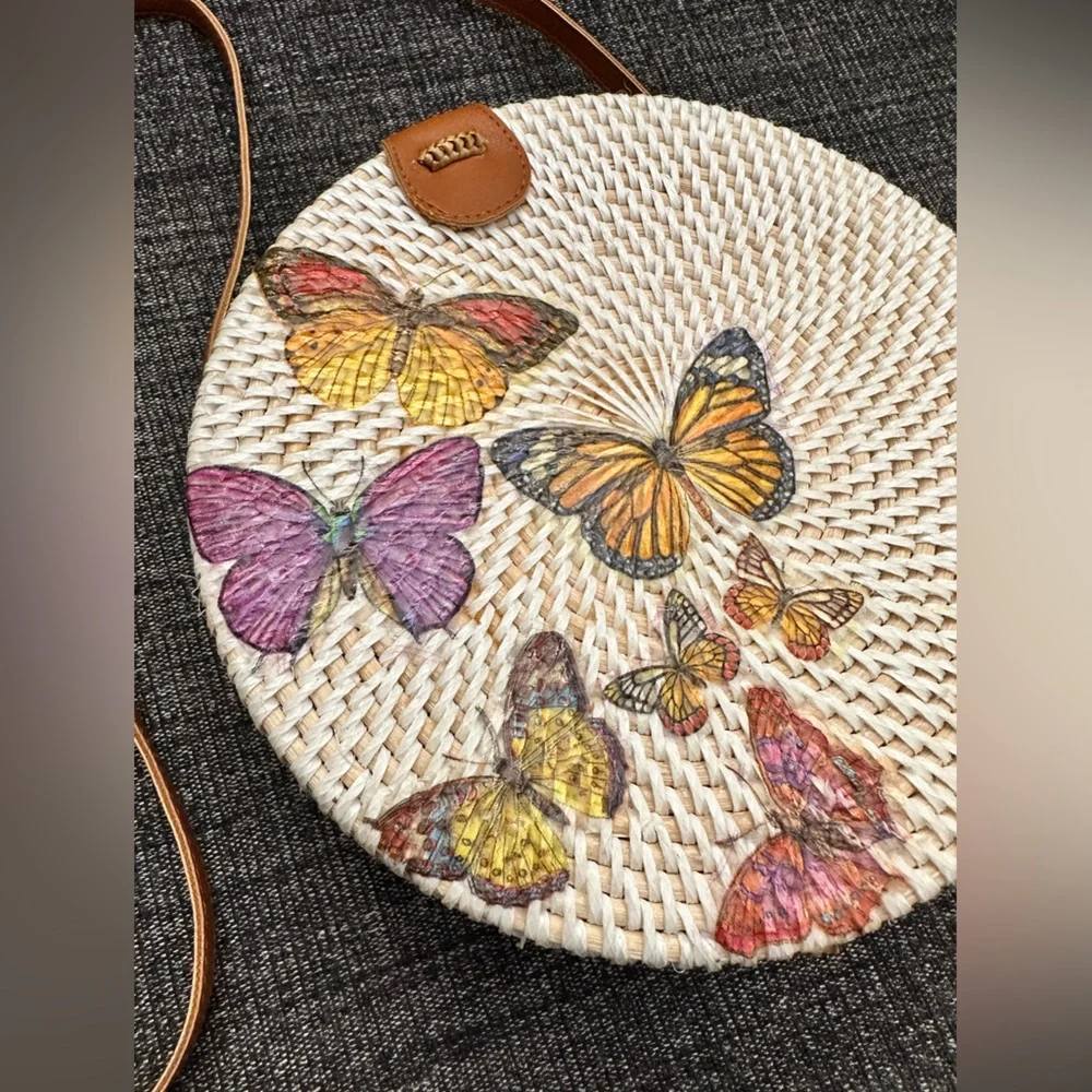 SOLD ==== Butterfly Bali Rattan Bohemian Crossbody - Picture 3 of 5